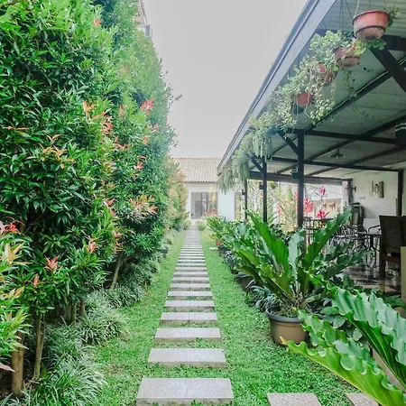 Oyo 365 Tya Family Residence Syariah-2